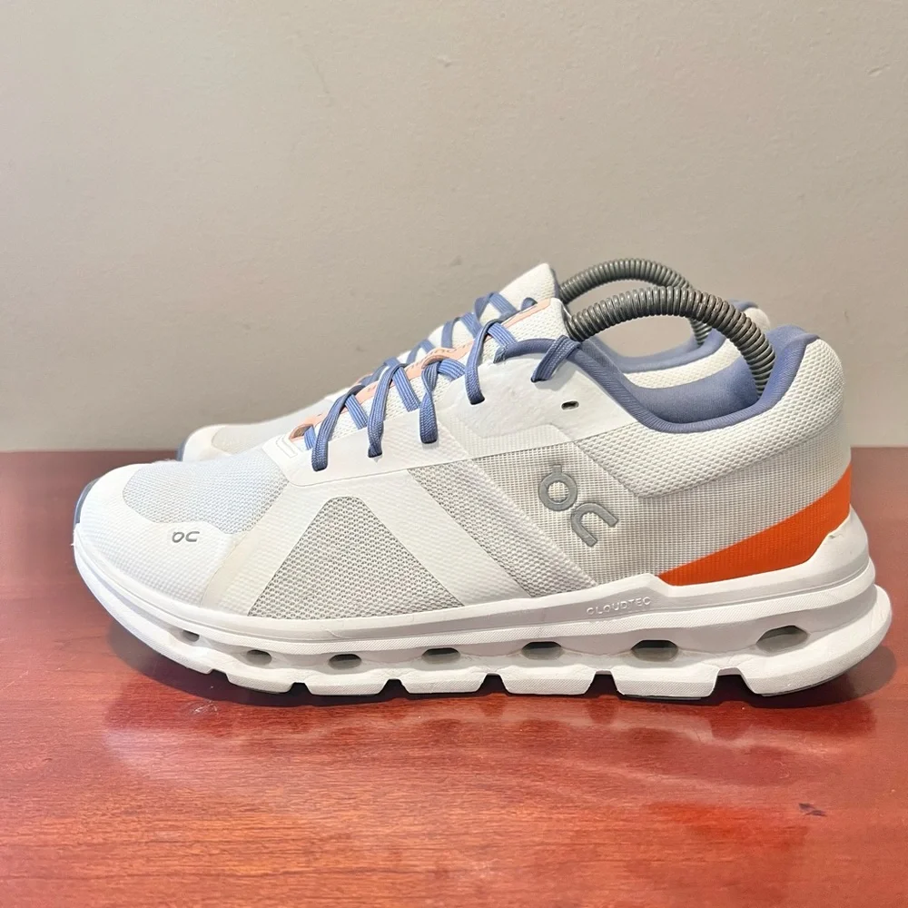 On Running Cloud runner women’s sneakers walking shoes size 10.5. - Picture 1 of 6